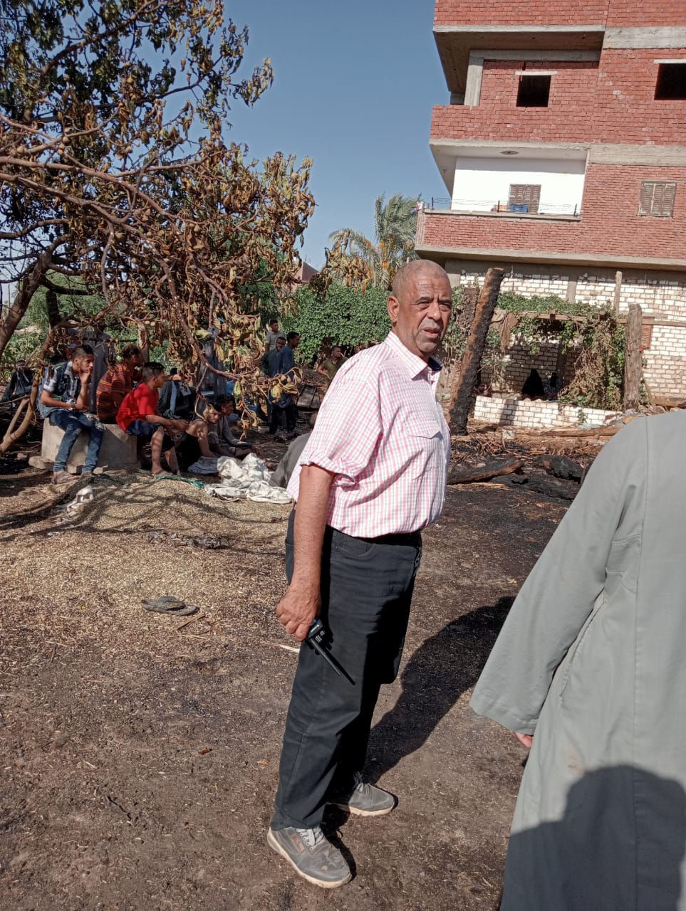 اندلاع حريق في عدد من المنازل بديروط