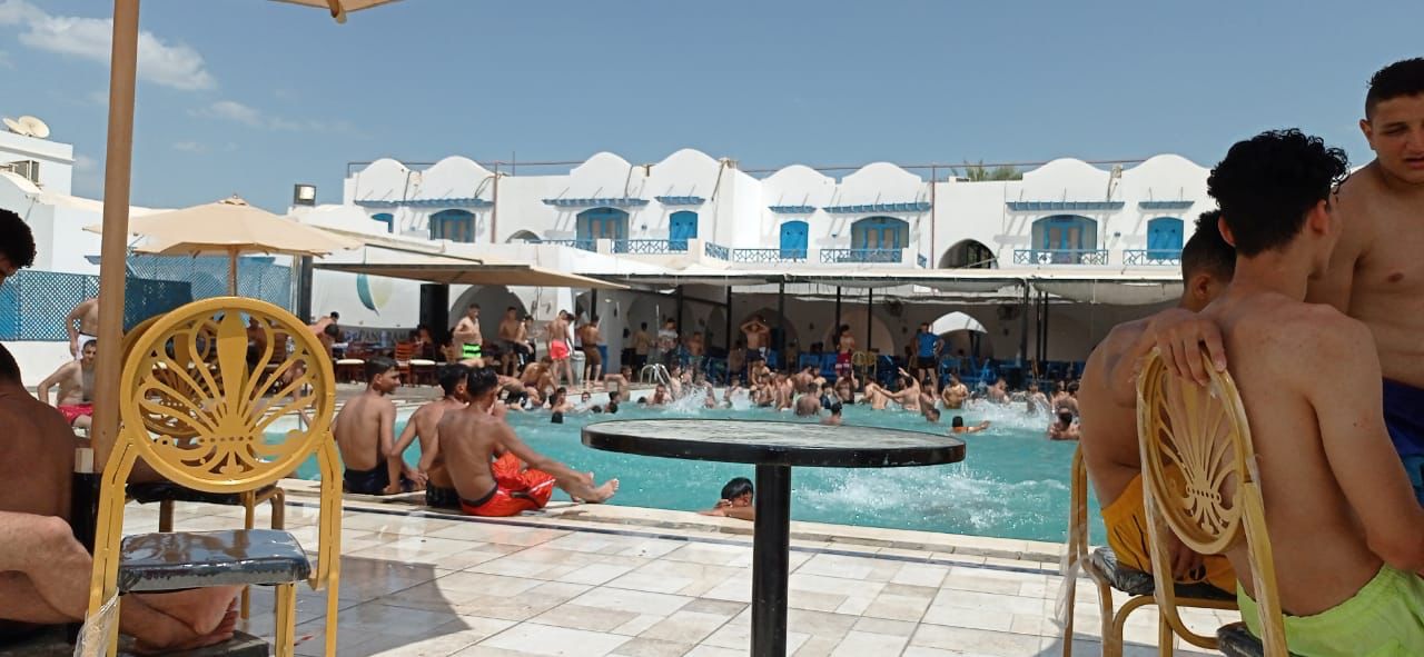 الآلاف يتوافدون على الفيوم للاستماع بجوها المعتدل 