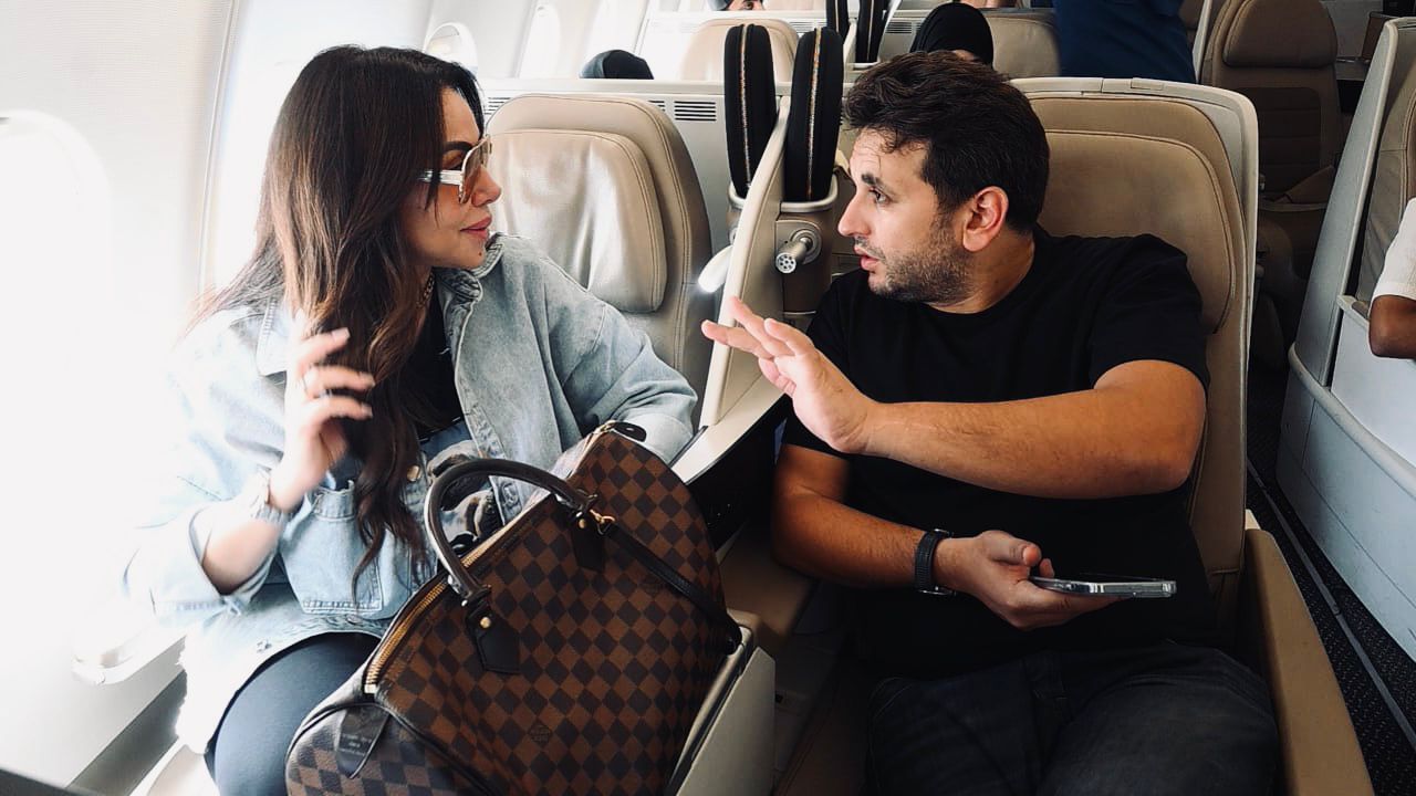 أبطال مسرحية عائلة تس (5)