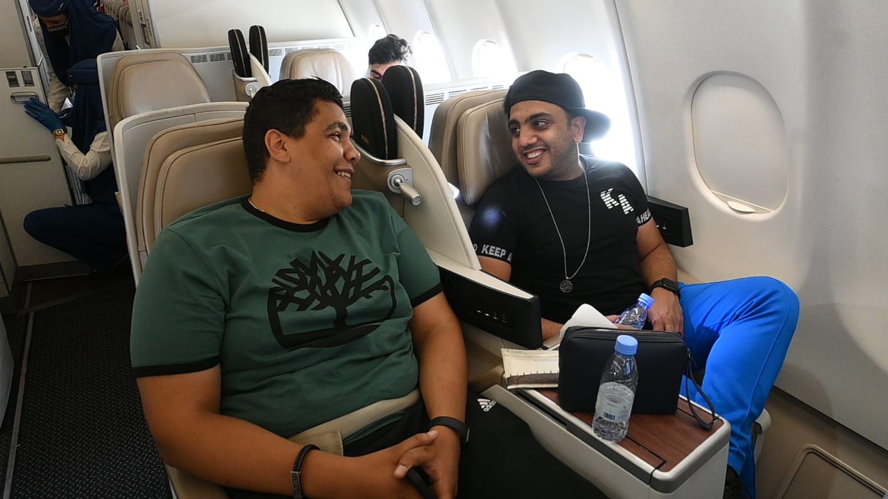 أبطال مسرحية عائلة تس (8)