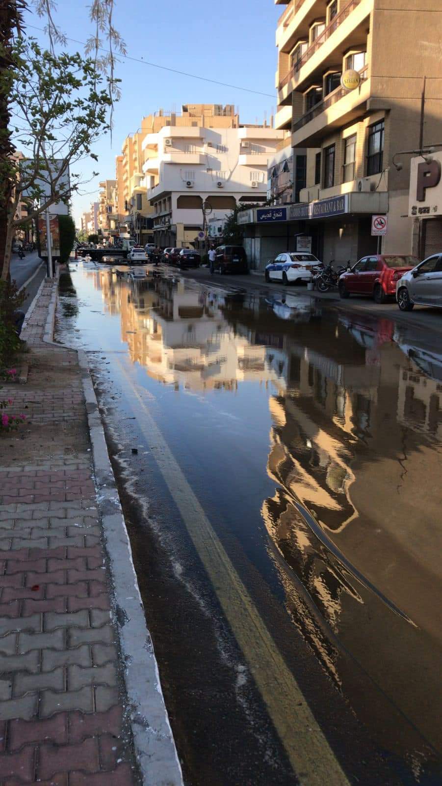 لحظة تسريب المياه 