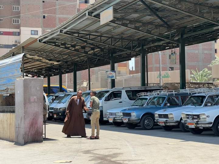 الهدوء يسيطر على مواقف أسيوط