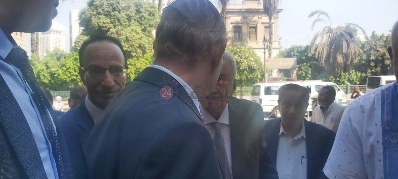 النقيب سامح عاشور المرشح