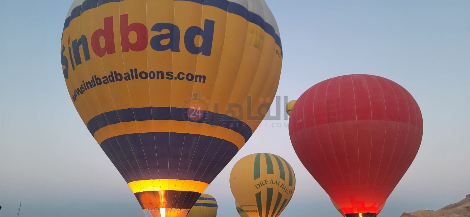خروج رحلات البالون الطائر في الأقصر