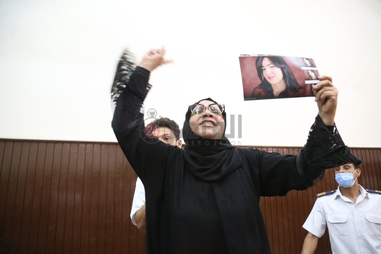 والدة شيماء جمال