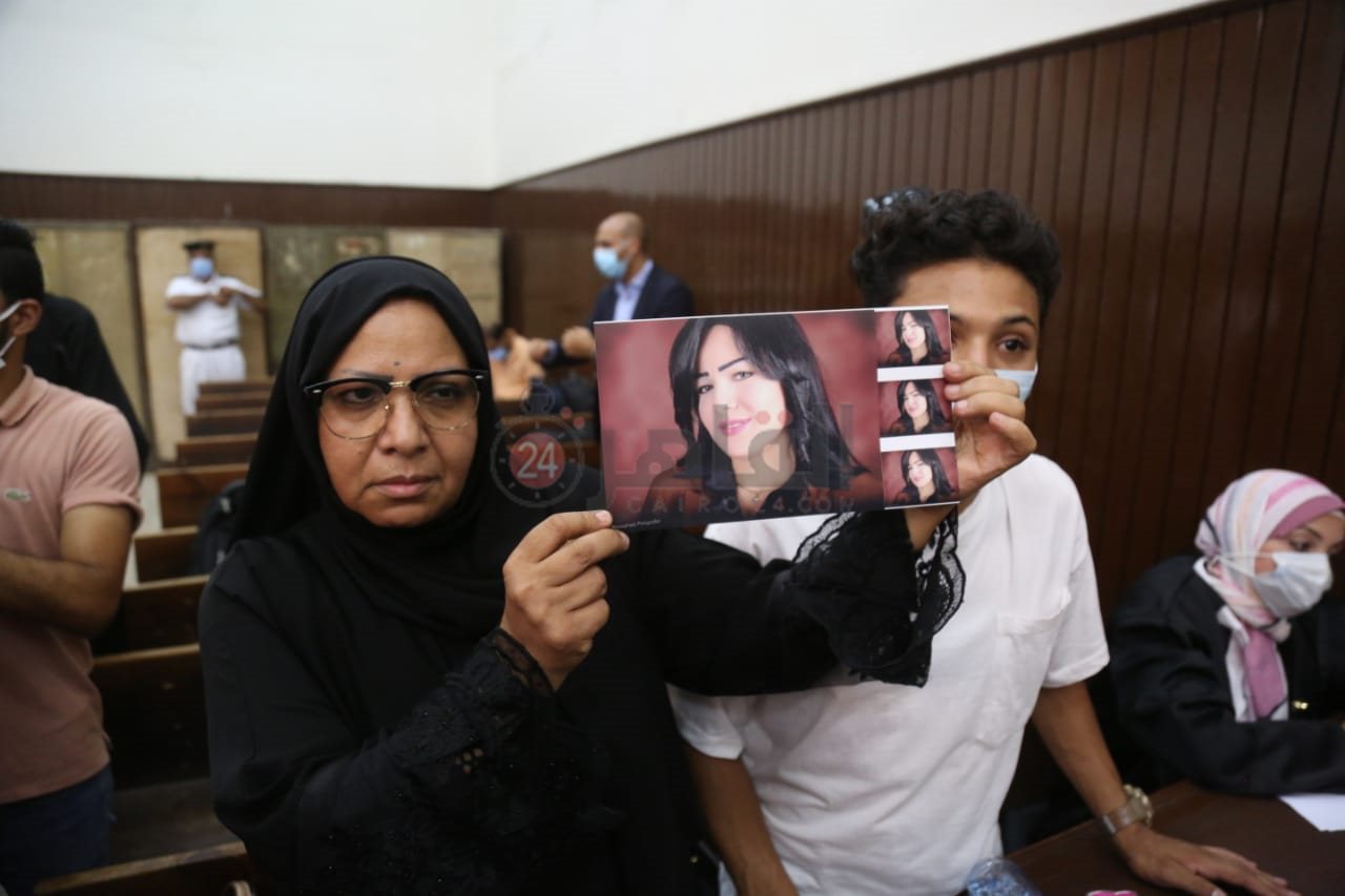 والدة شيماء جمال