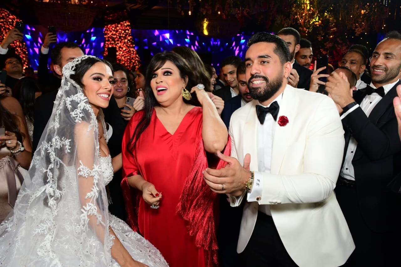 نجوم الفن في حفل زفاف ابنة عصام إمام شقيق الزعيم (63)