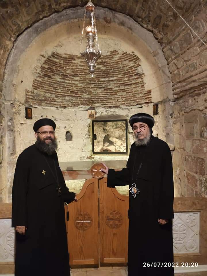 أسقف إسنا وأرمنت