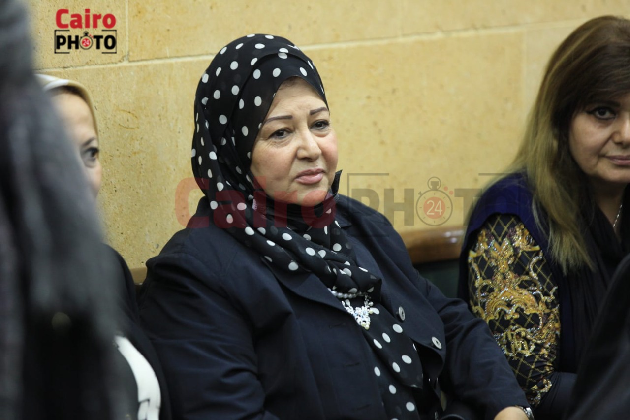 عزاء الفنانة رجاء حسين (23)