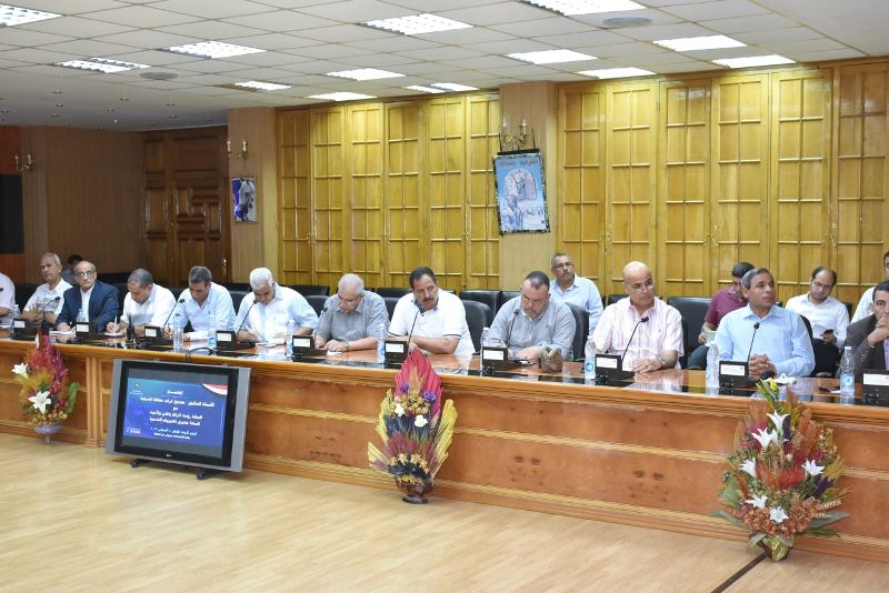 اجتماع المجلس التنفيذي بالشرقية 04