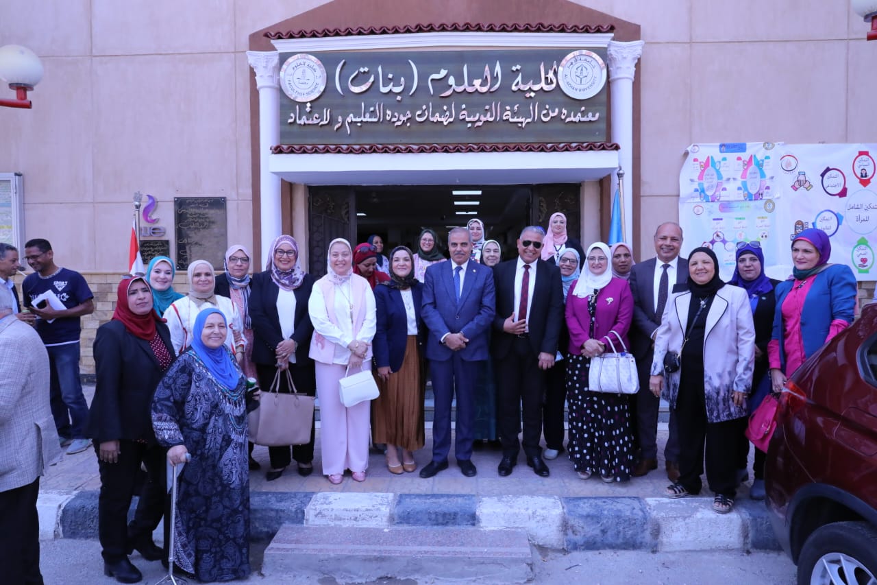  فرع البنات بجامعة الأزهر يودع الدكتور محمد المحرصاوي