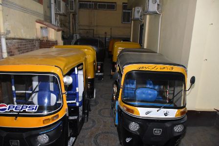 مصادرة مركبات توك توك مخالفة بالشرقية 03