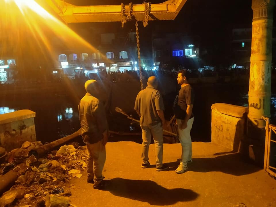 موقع انهيار كوبري مشاه في ترعة بالشرقية 01