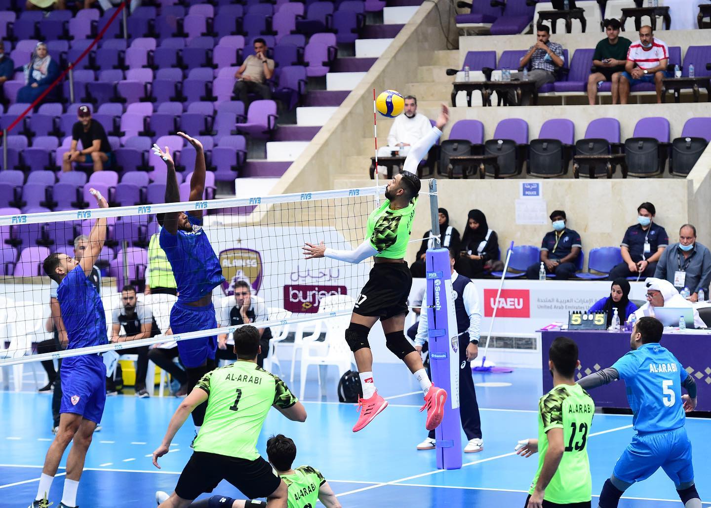 الزمالك والعربي الكويتي - كرة طائرة (4)