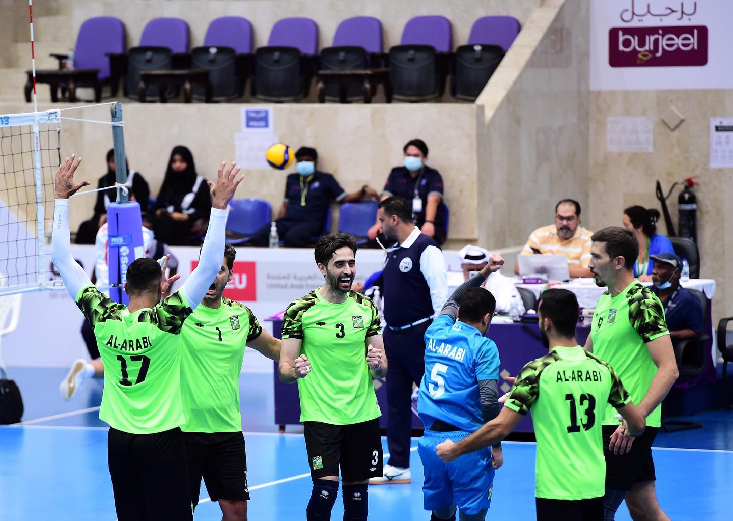 الزمالك والعربي الكويتي - كرة طائرة (7)