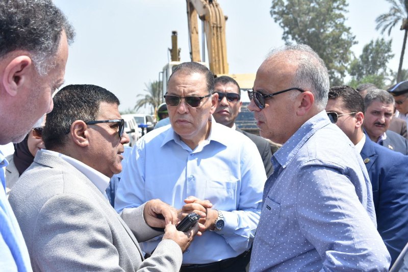 زيارة وزير الري لموقع كوبري الشرقية المنهار 02