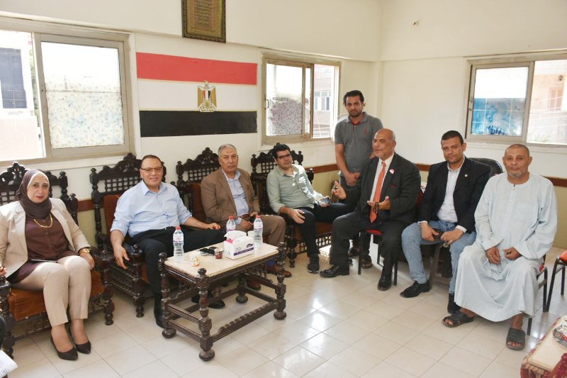 لقاء محافظ الشرقية بأهالي العزيزية