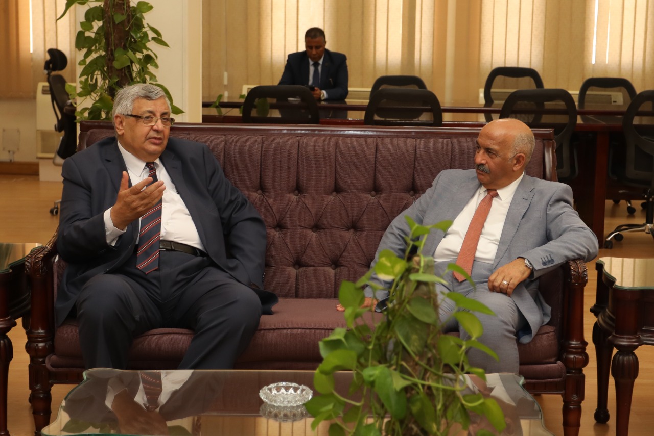 زيارة مستشار الرئيس لجامعة الزقازيق 06