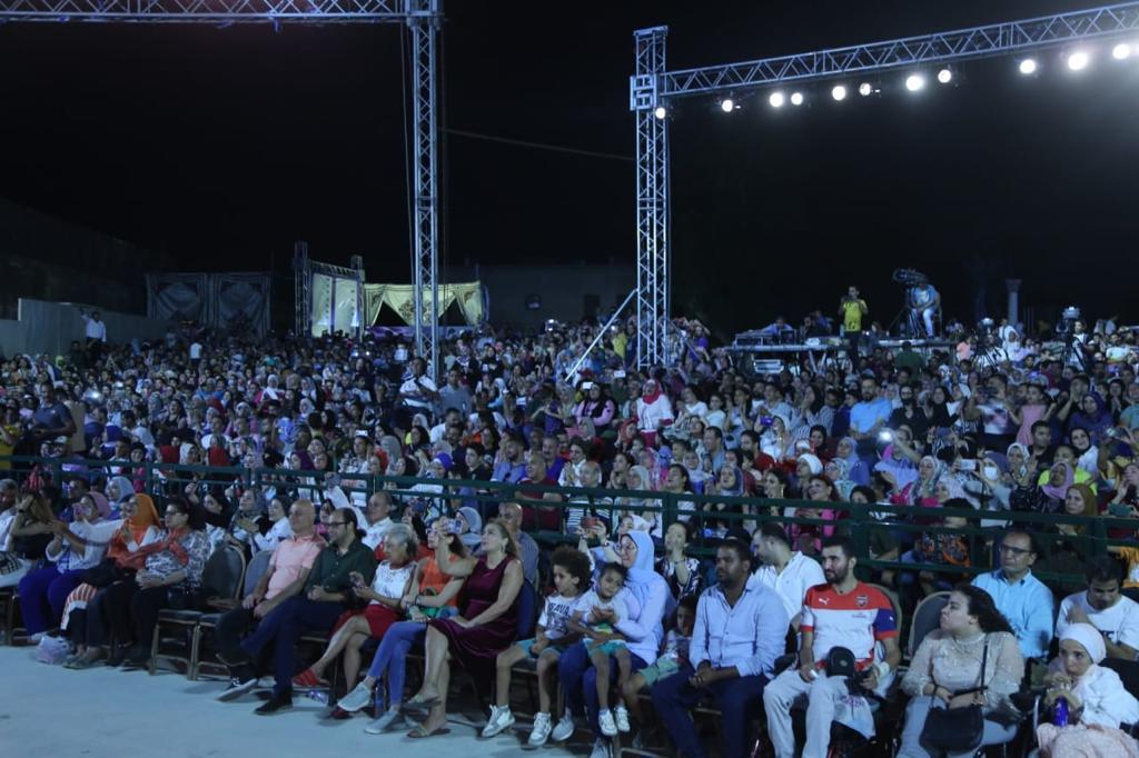 فتيات اوركسترا النور والأمل (6)