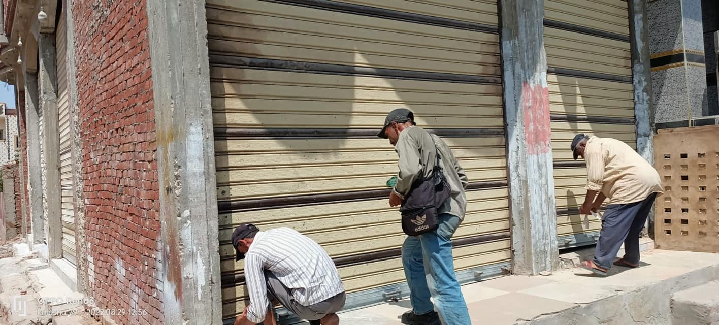 غلق وتشميع أنشطة تجارية مخالفة في العاشر من رمضان 06