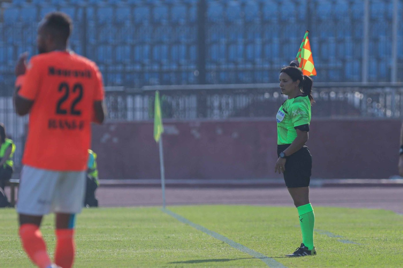 شاهندا مغربي - فاركو وسموحة (5)