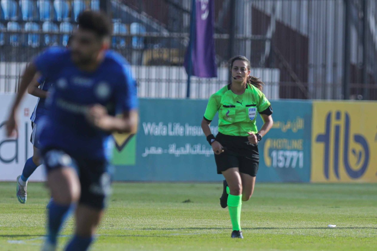 شاهندا مغربي - فاركو وسموحة (8)