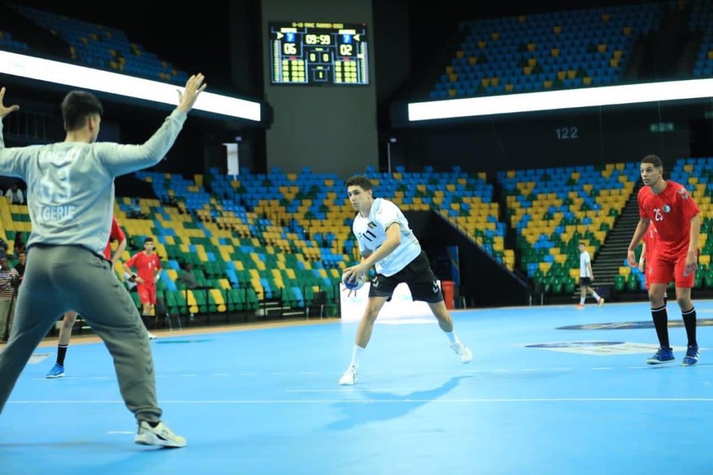 منتخب مصر والجزائر يد (8)