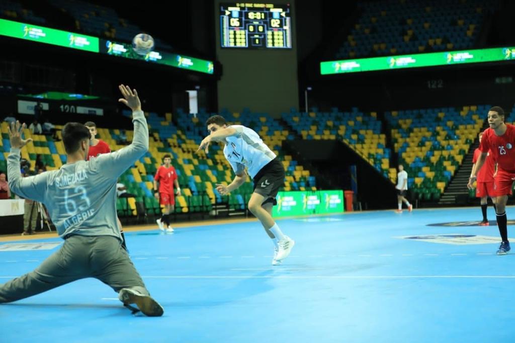 منتخب مصر والجزائر يد (11)