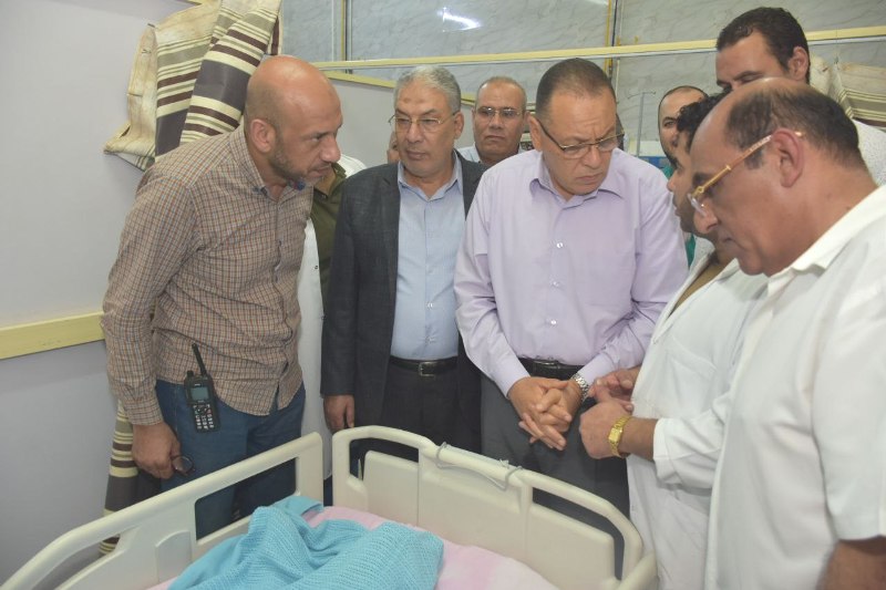 محافظ الشرقية يزور مصابي حادث قطار فاقوس 2