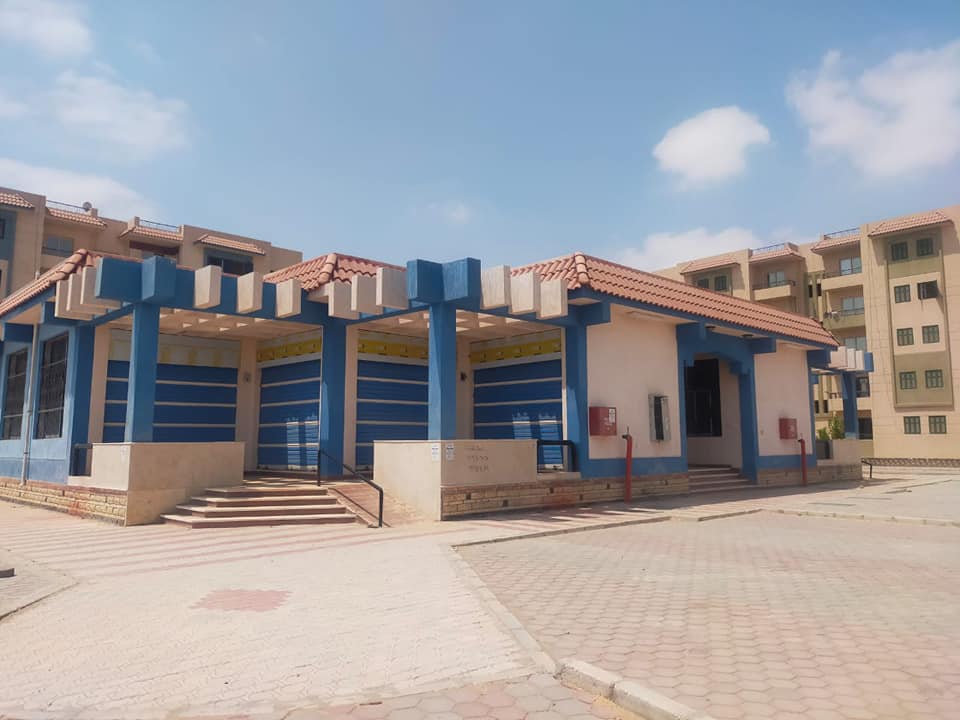 طرح محلات تجارية وصيدليات للبيع في مزاد علني 01