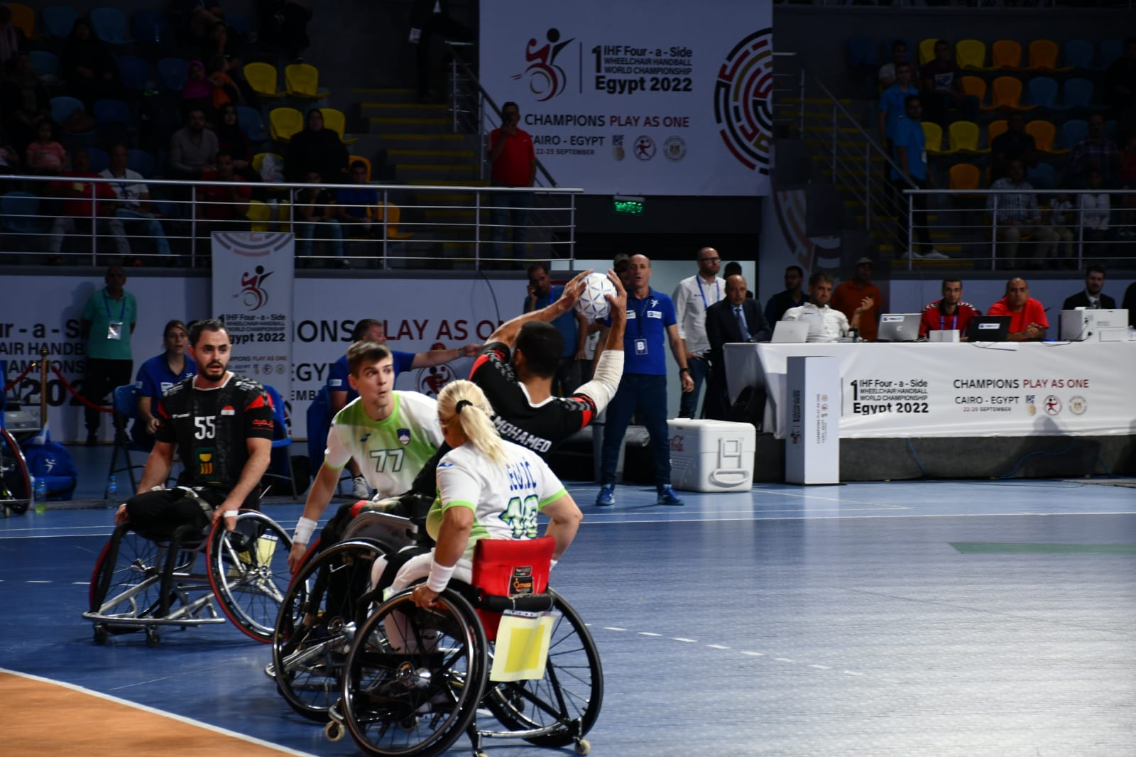 بطولة العالم للكراسي المتحركة لكرة اليد ( (7)