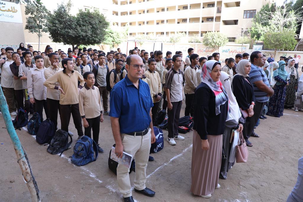 وكيل الأزهر يطمئن على سير الدراسة بالمعاهد الأزهرية 