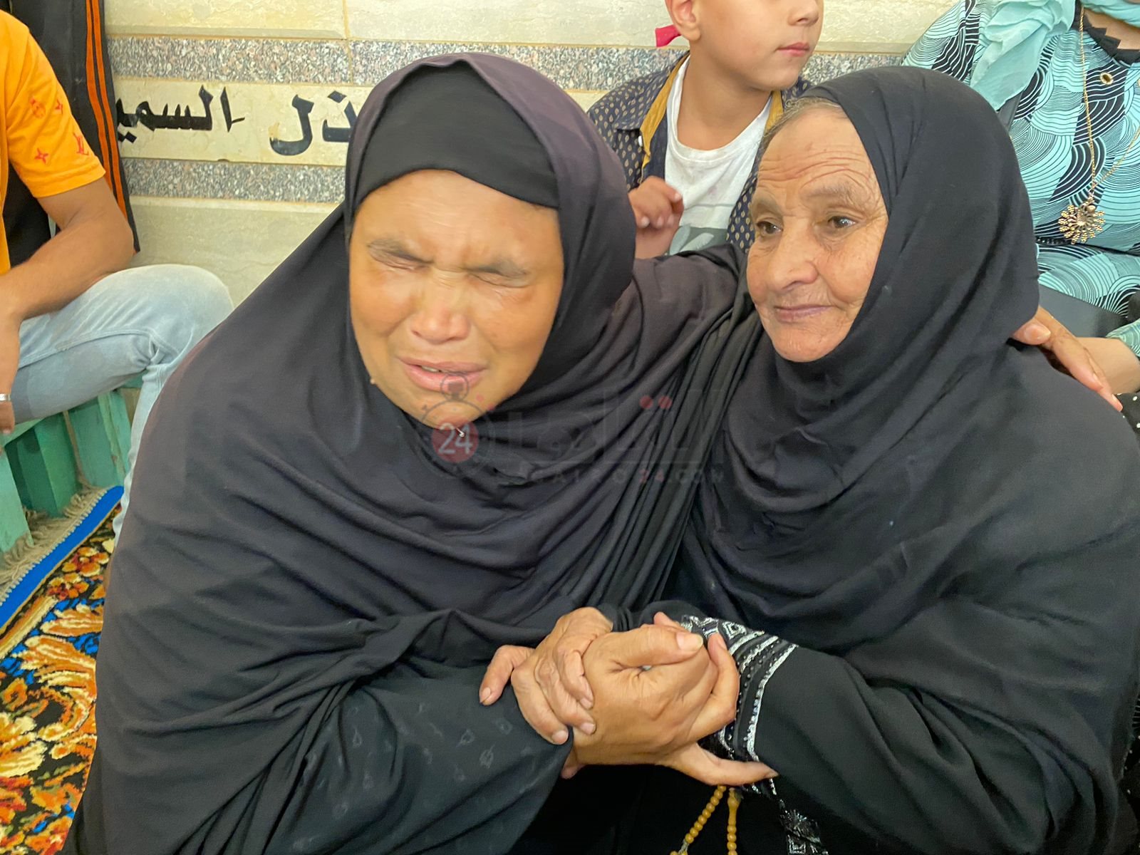 وصول والدته الحاجة رضا