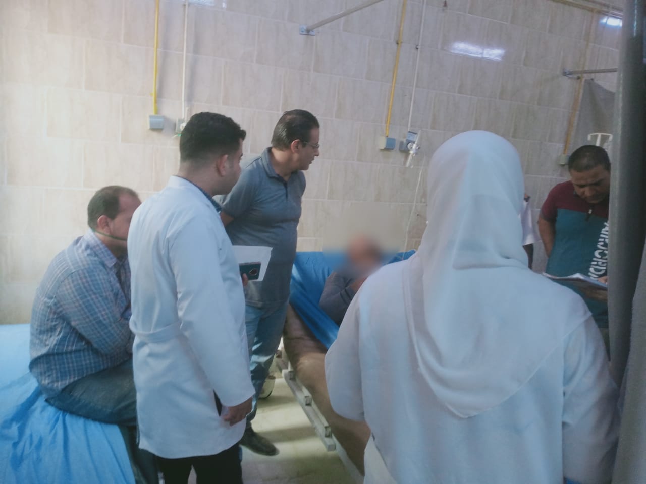 المصابين داخل المستشفى