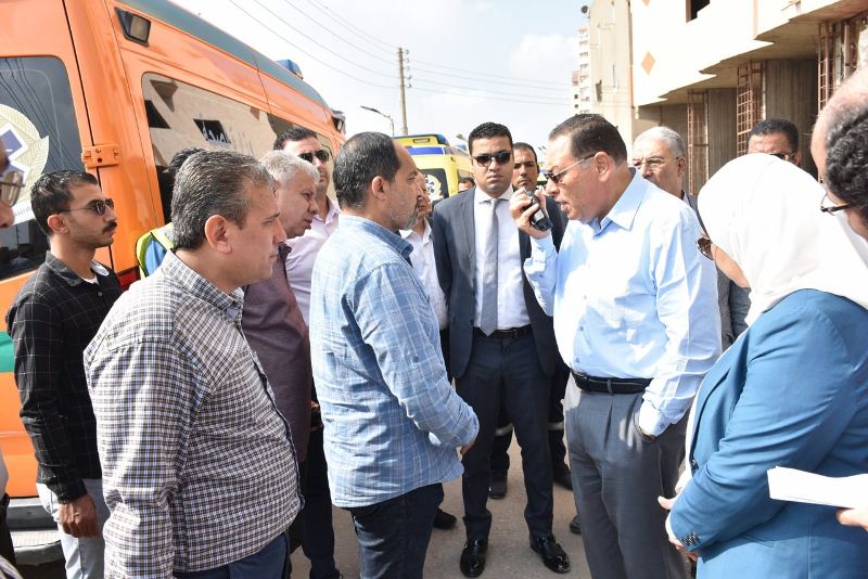 محافظ الشرقية يتابع سيناريوهات مواجهة الأزمات 05