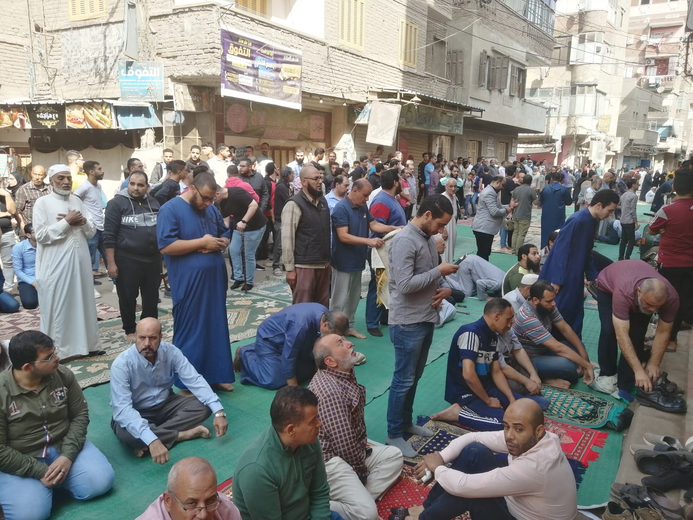 أهالي المنشية الجديدة ينتظرون جثامين 11 شخص من أسرة واحدة