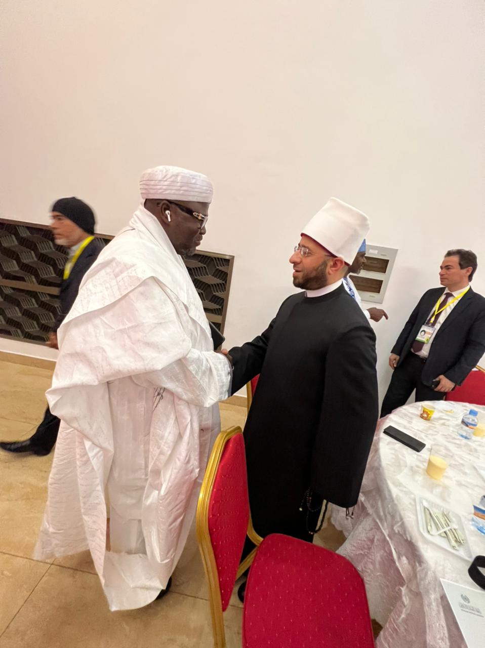 الدكتور أسامة الأزهري والبابا فرنسيس 