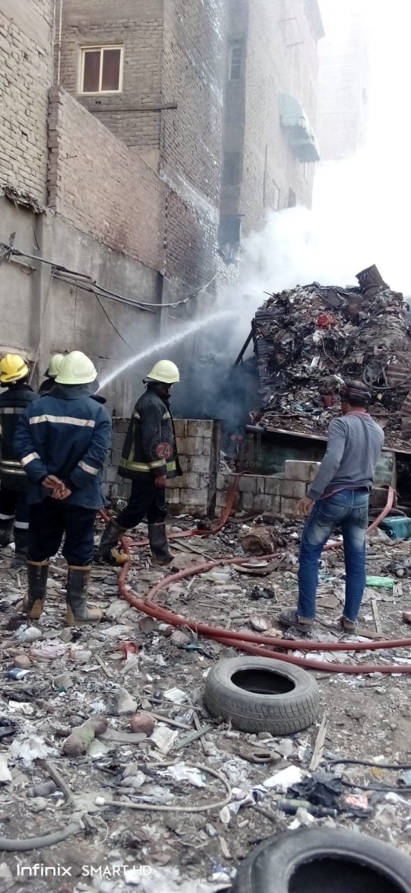 حريق منطقة مخلفات بالمطرية