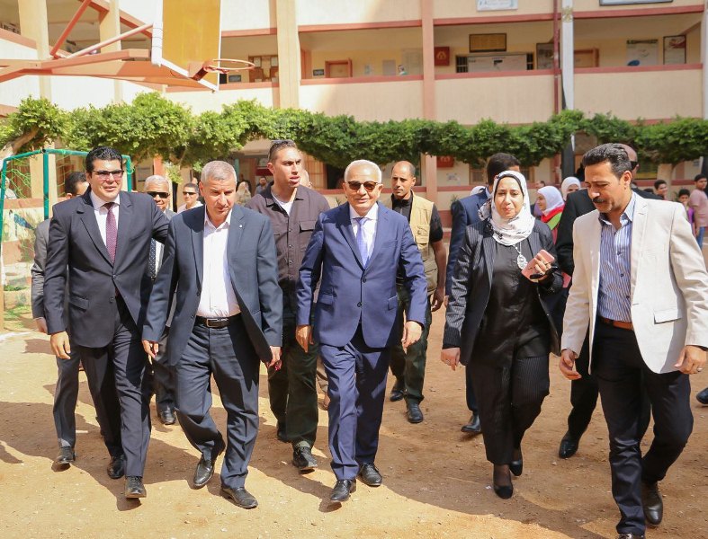 زيارة وزير التربية والتعليم للشرقية 01