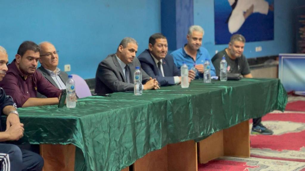 طائرة بتروجيت (2)