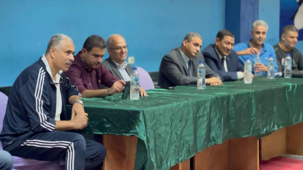 طائرة بتروجيت (4)