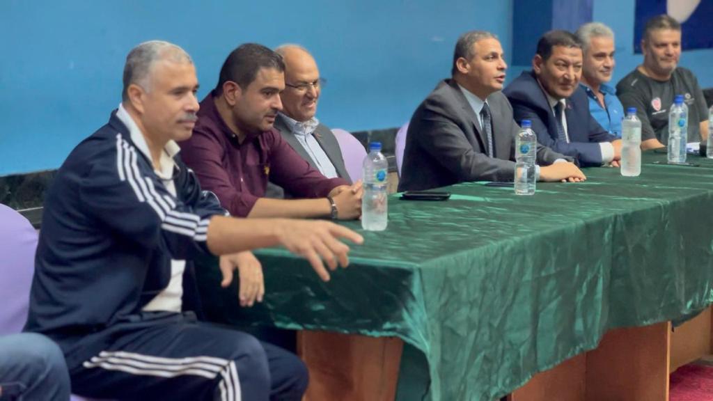 طائرة بتروجيت (6)