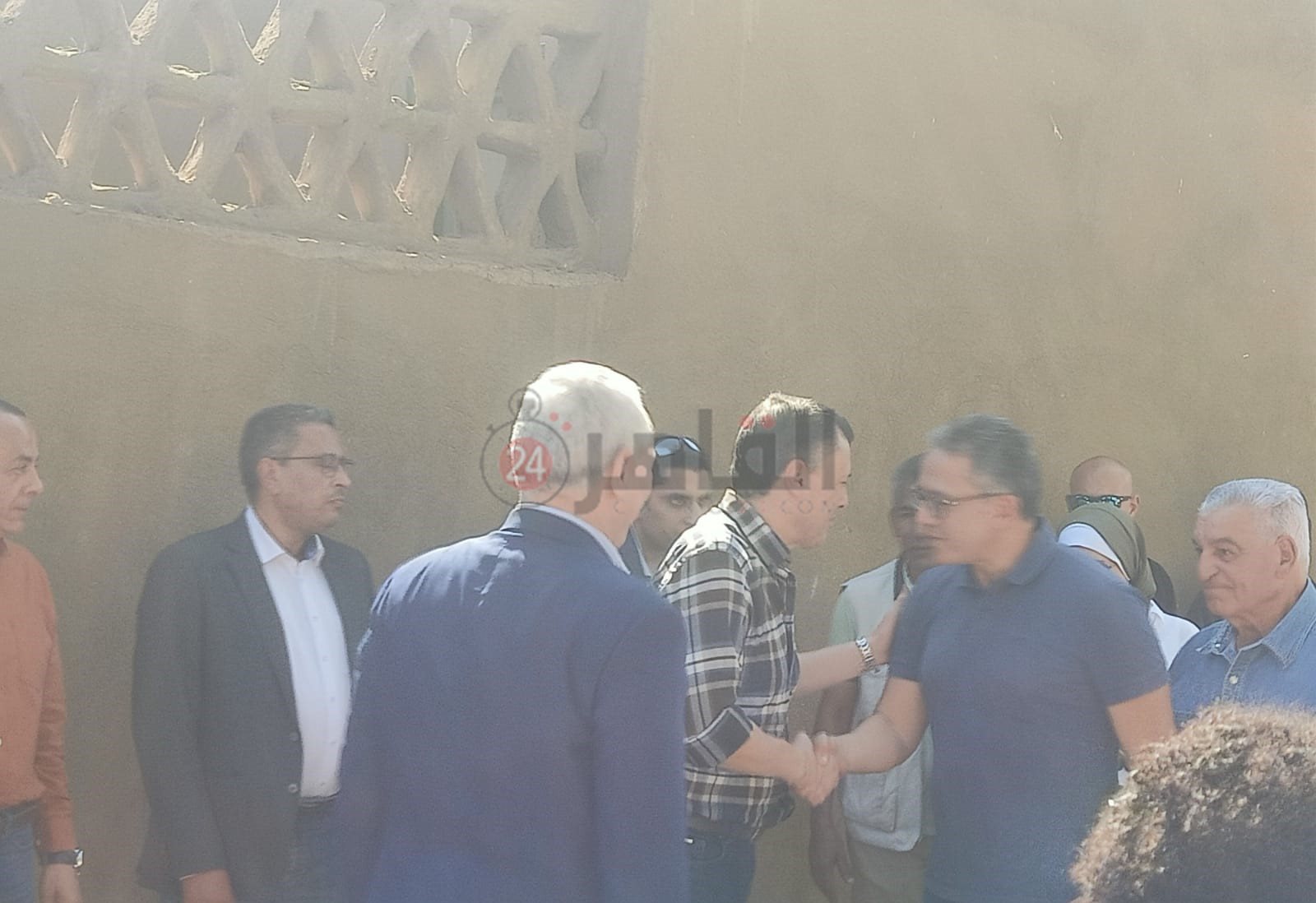 وزير الاثار مع سابقيه4