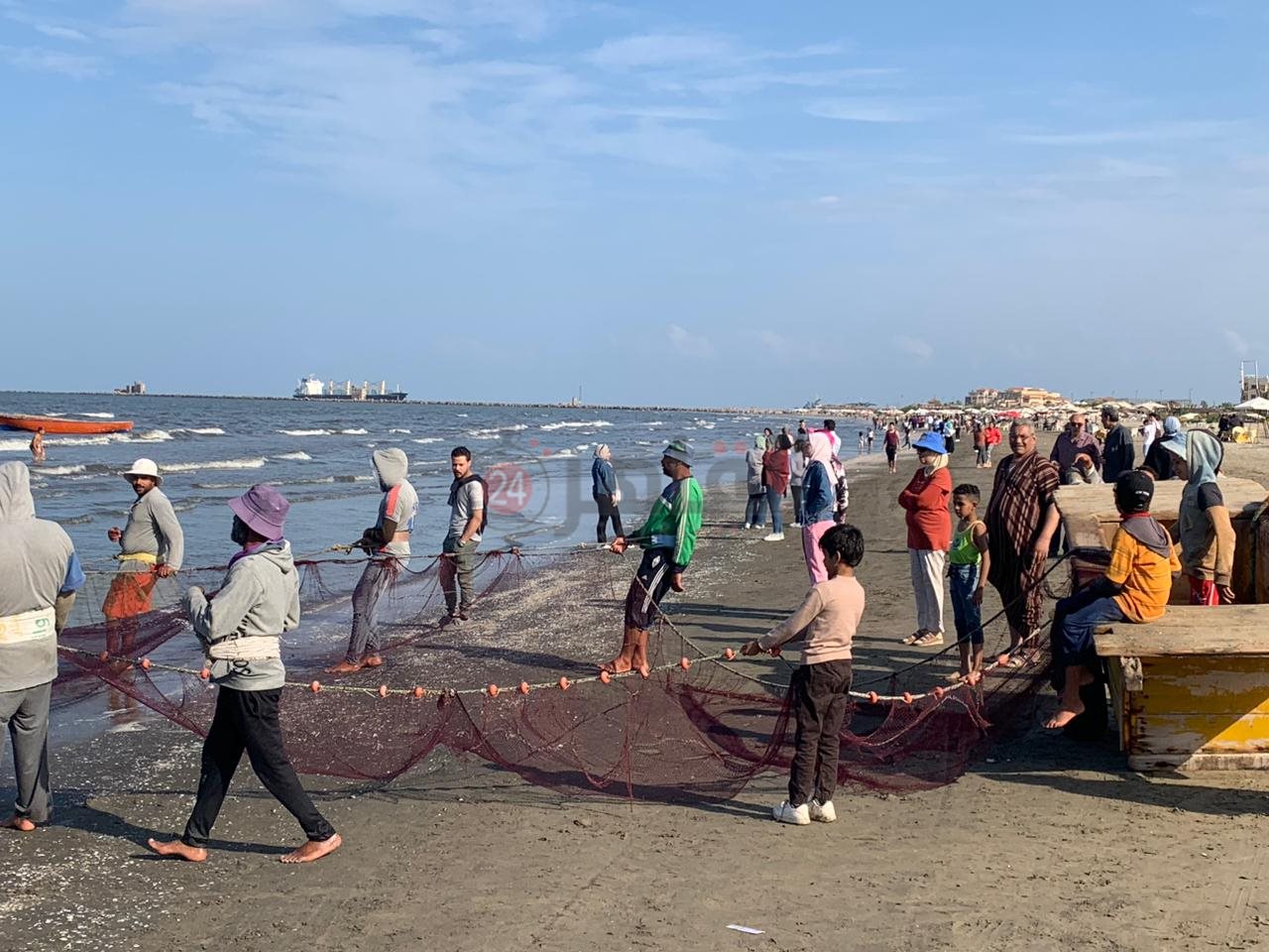 صيد الأسماك ببورسعيد 