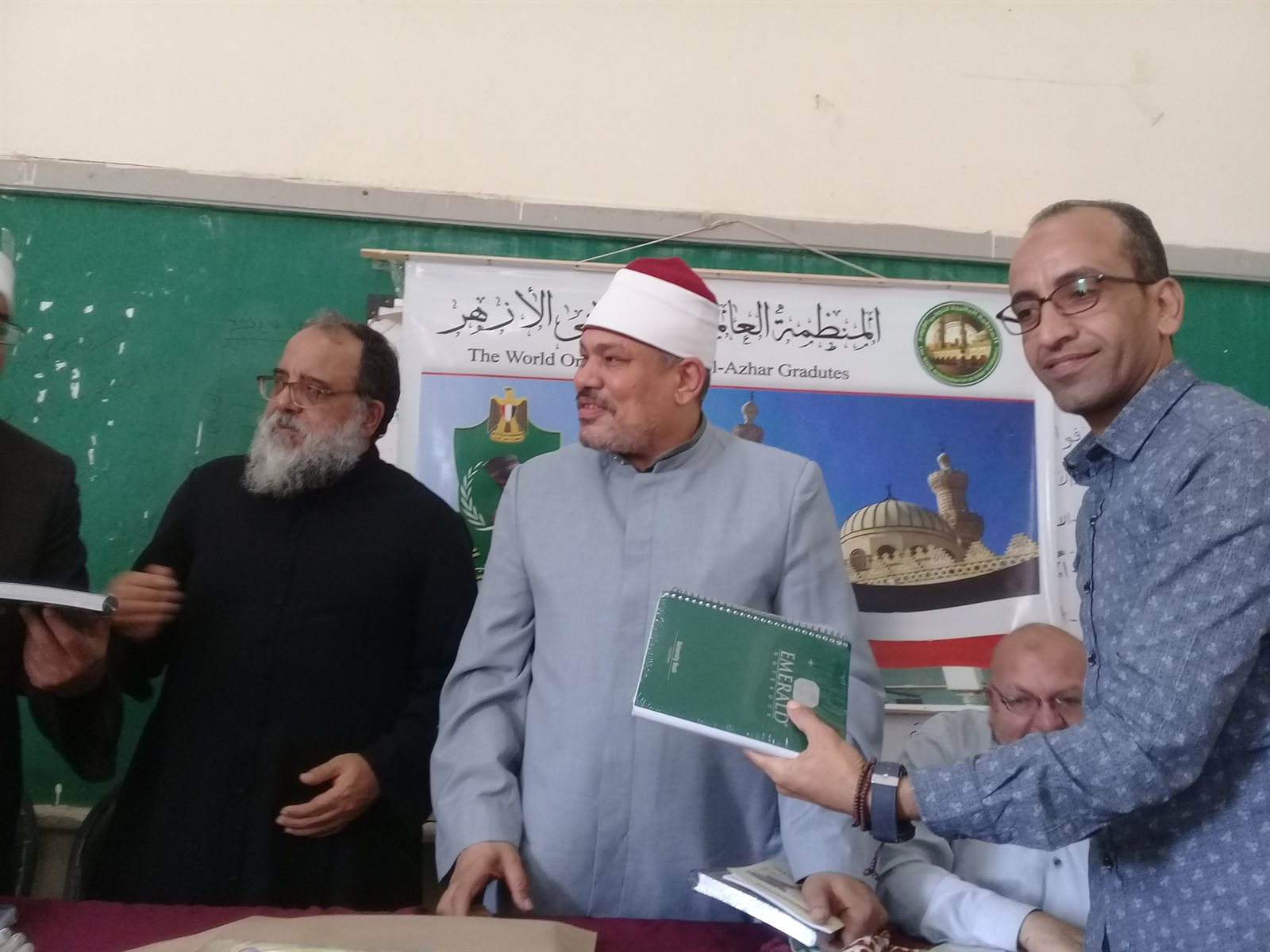  ندوة تثقيفية لطلاب معهد المنيا الثانوى