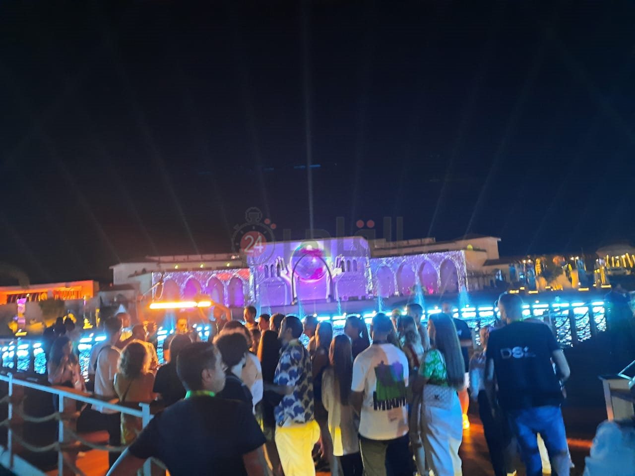 عروض تضيء سماء شرم الشيخ من المنطقة الخضراء بمناسبة انعقاد مؤتمر المناخ COP 27 (4)