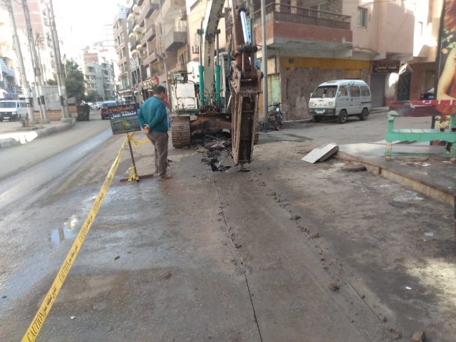 بدء تطوير شارعي القومية والأمن الغذائي 03