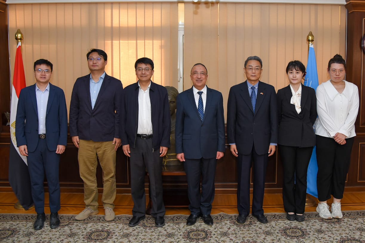 محافظ الإسكندرية يستقبل قنصل الصين