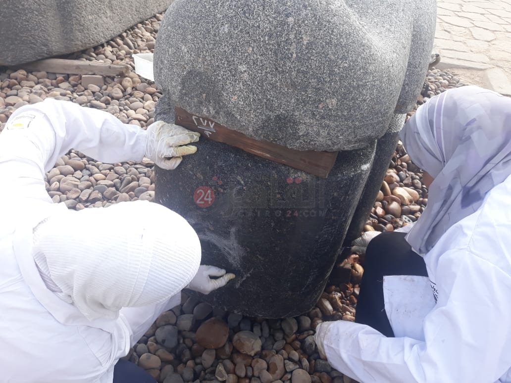 ترميم تابوت من حجر الجرانوديوريت (5)