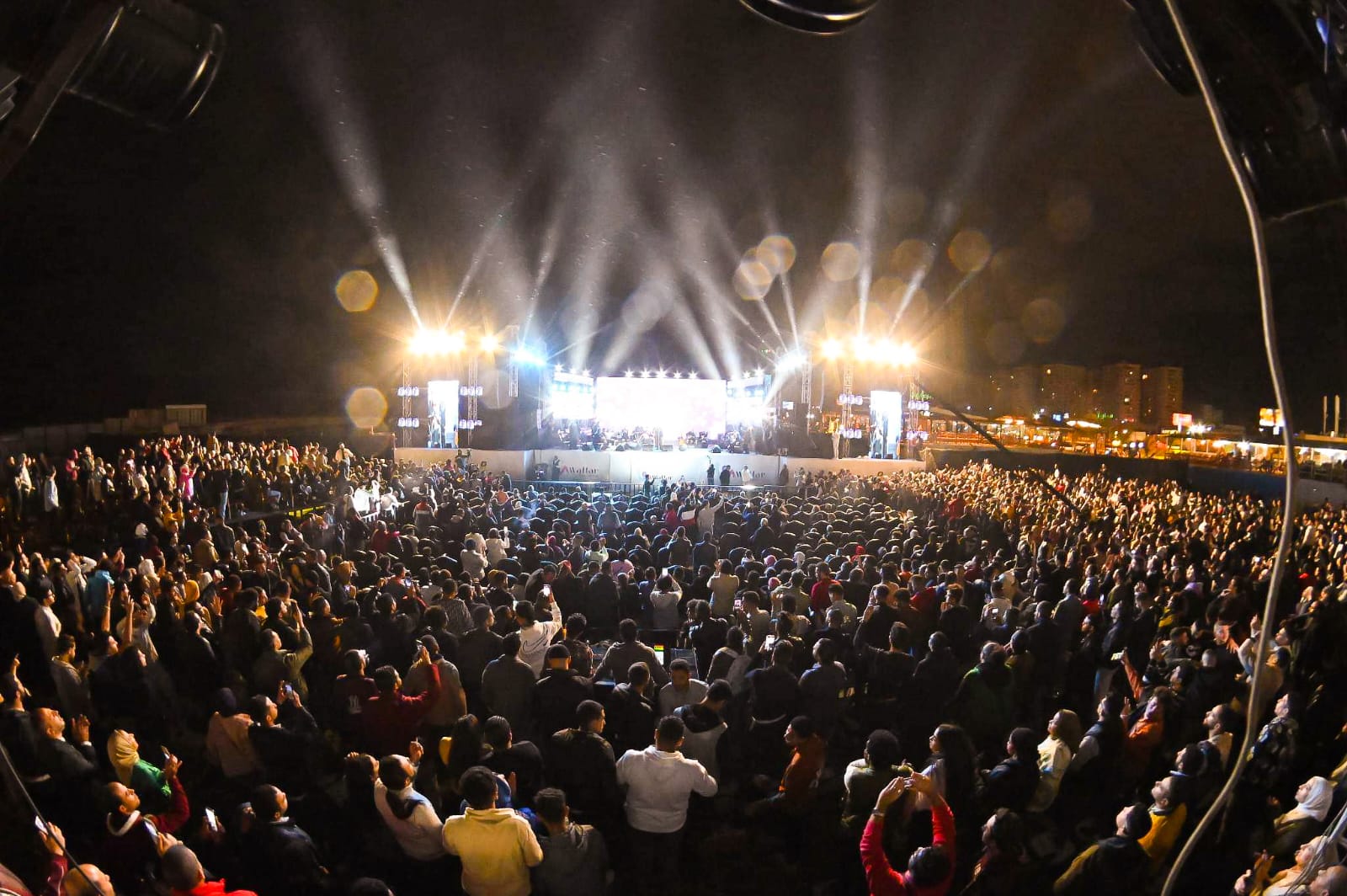 جورج وسوف يحيي حفل الاسكندرية (9)